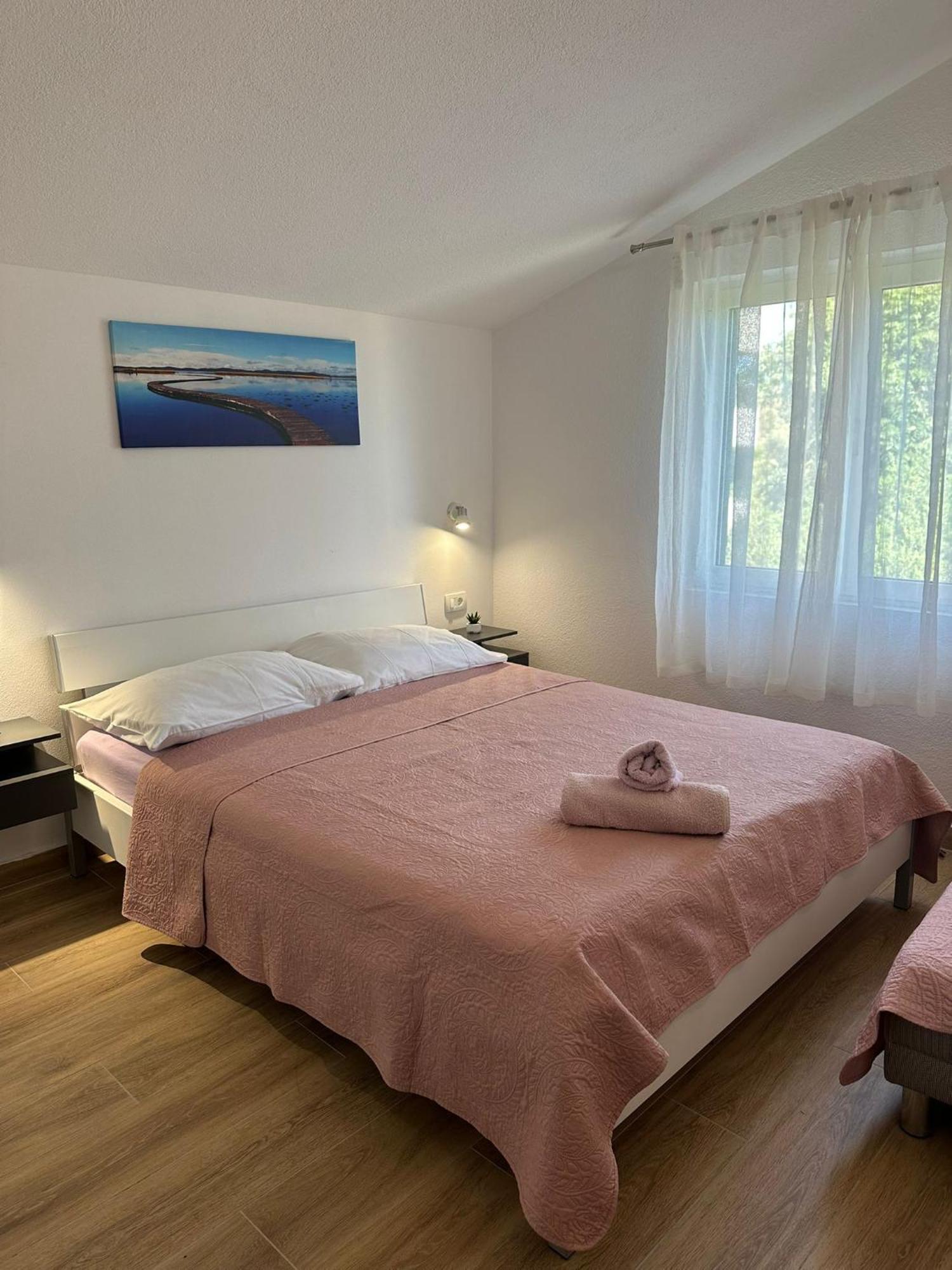 Apartmani Krpeta Pakoštane エクステリア 写真